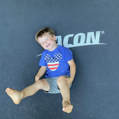 ACON_3_Trampoline_boy_smiling