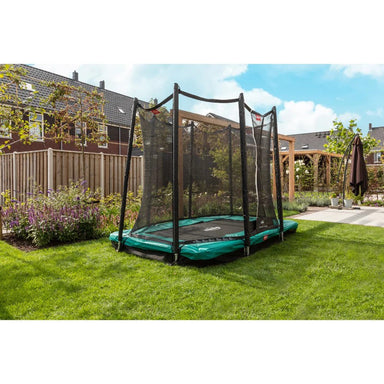 BERG_Ultim_Favorit_inground_Trampoline_garden_view