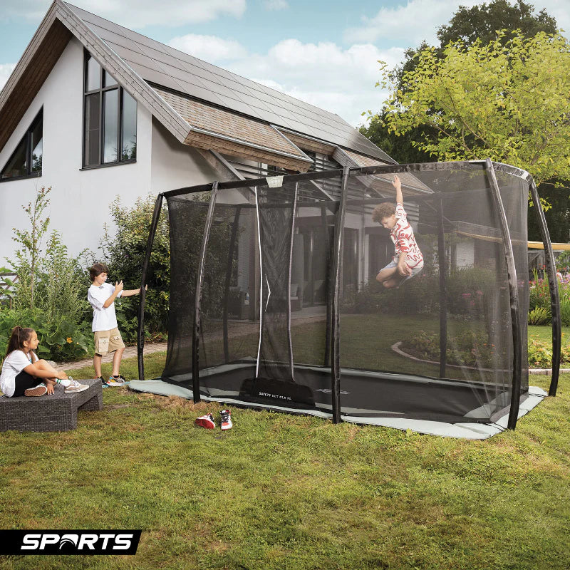 ECO_410_ultim-champion-flatground-friends-in-garden
