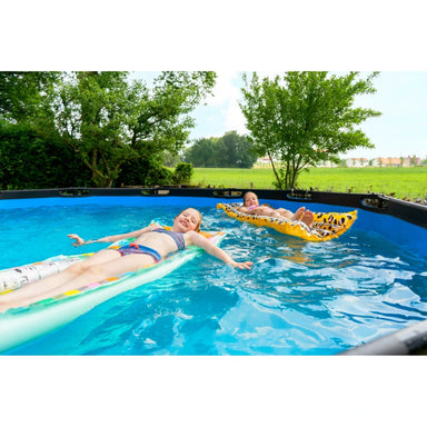 EXIT_Frame_Pool_Round_kids_swimming