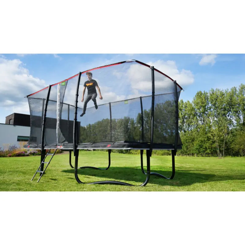 EXIT_Peak_Pro_Trampolin_244x427_boy_jumping