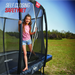 Elite_BERG_430_cm_InGround_girl_outside