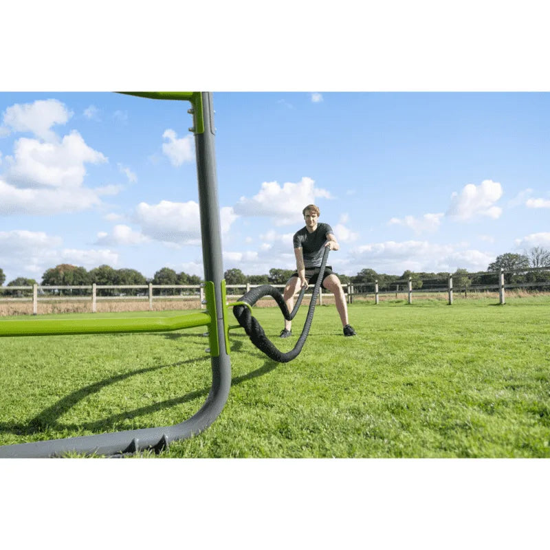 Exit_GetSet_PowerStation_510_man_using_battle_ropes