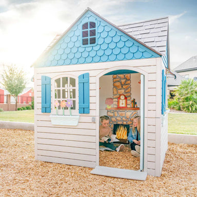 Playhouse-lifetime-children-playing