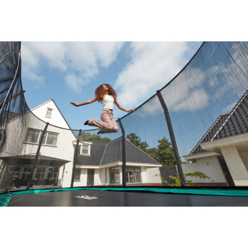 Salta_14ft_Trampoline_Luxury_Pad_Design_girl-playing