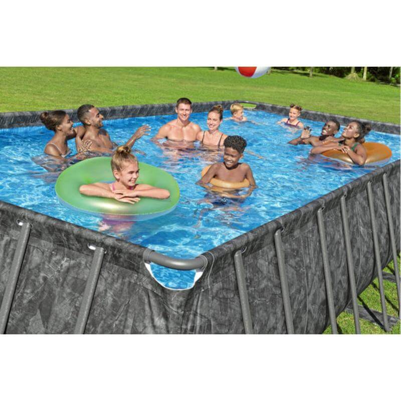 close-up-of-people-relaxing-in-bestway-above-ground-pool_574efdea-4584-4e73-b145-025744a0ff14