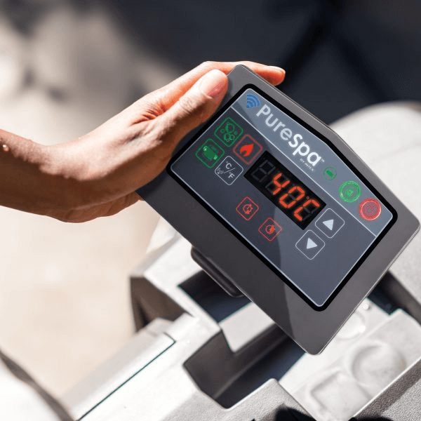 intex-purespa-greywood-deluxe-control-panel-set-at-40-degrees-celsius