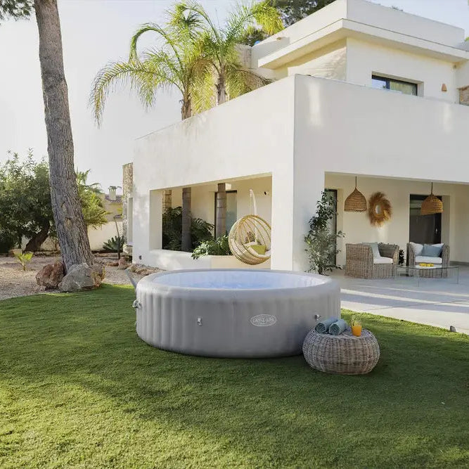 lay-z-spa-grenada-large-inflatable-hot-tub-in-garden