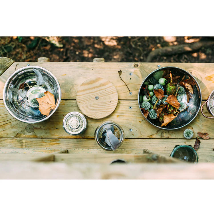 plum-discovery-mud-pie-kitchen-counter-with-natural-materials