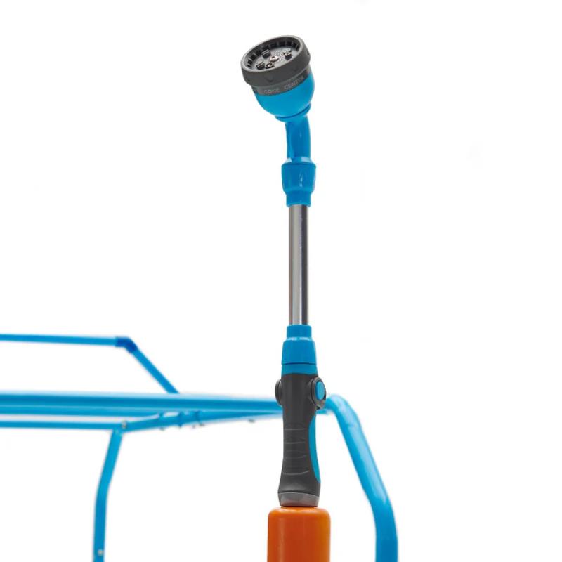 plum-water-park-blaster-course-adjustable-spray-wand-close-up-forward