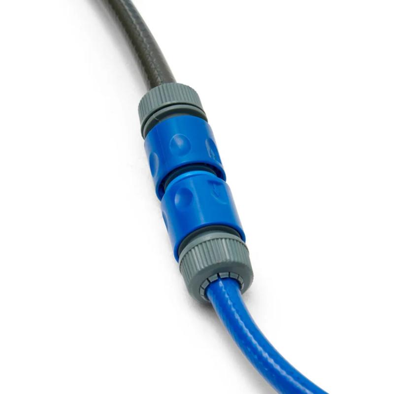 plum-water-park-blaster-course-hose-connector-close-up