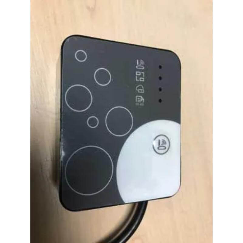 thermotec-wifi-controller-module-with-four-led-indicators-and-connected-cable