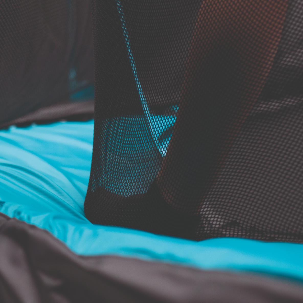 tp-infinity-leap-two-level-trampoline-padded-edge-close-up