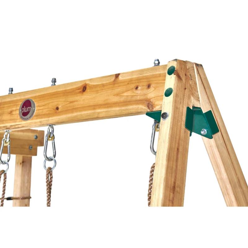 wooden-climbing-cube-with-swing-xl-swing-beam-corner-bracket-detail